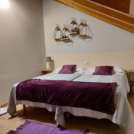 Ultreia Hotel Portomarin Bagian luar foto