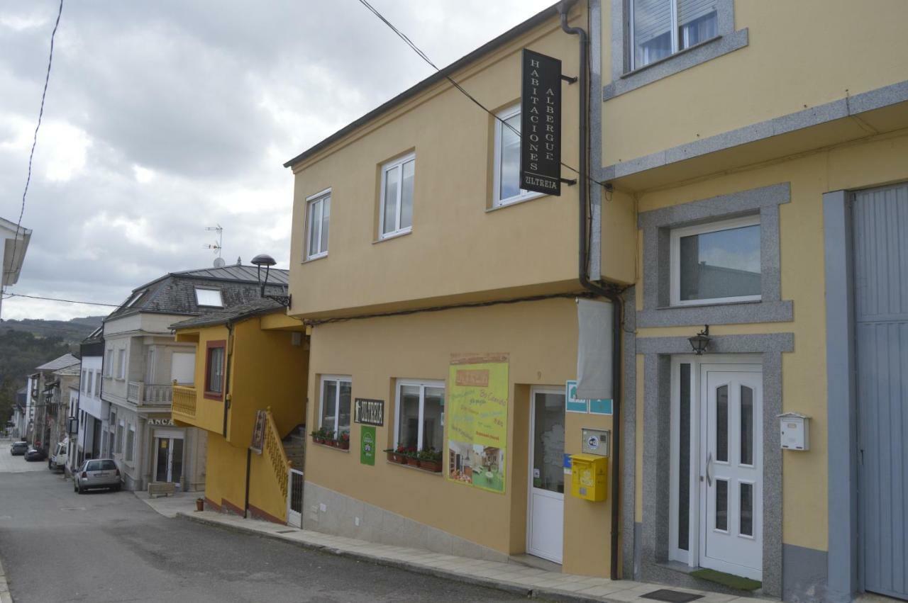 Ultreia Hotel Portomarin Bagian luar foto