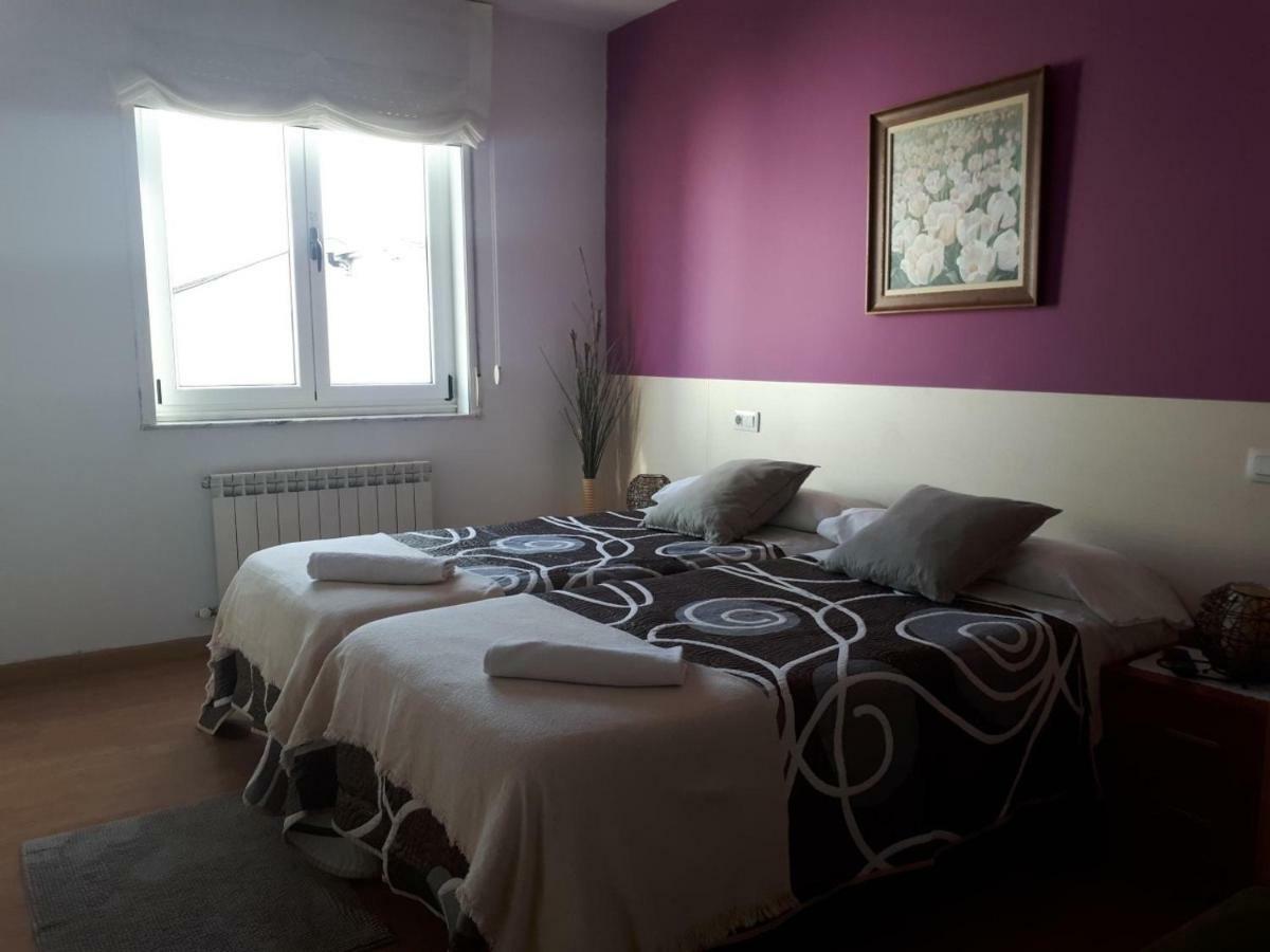 Ultreia Hotel Portomarin Bagian luar foto
