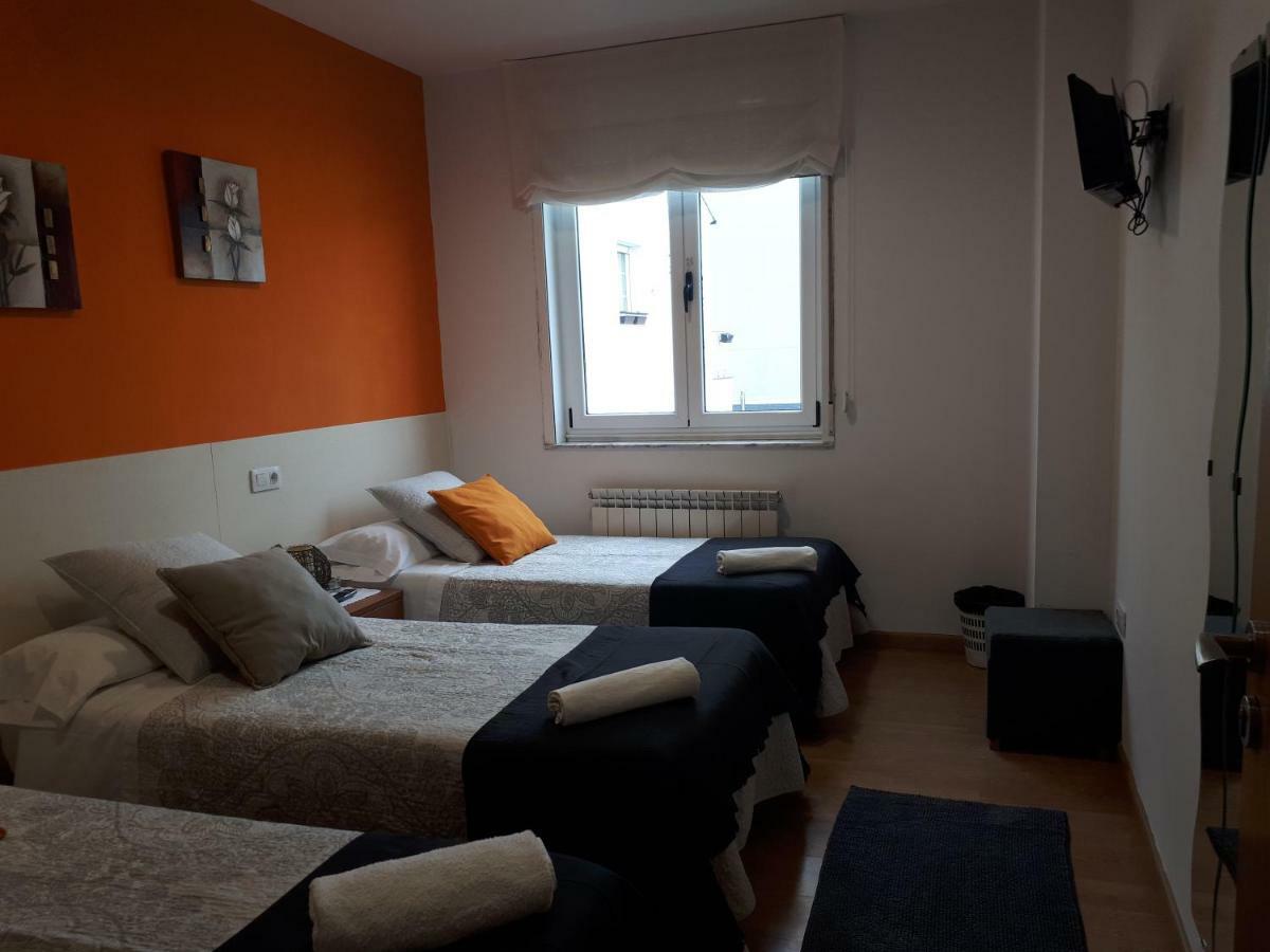 Ultreia Hotel Portomarin Bagian luar foto